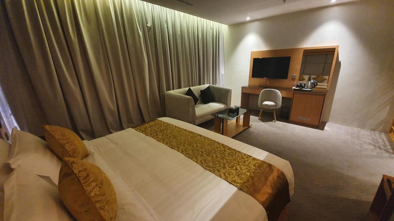 ホテル Al Rayyan Tower ジェッダ エクステリア 写真